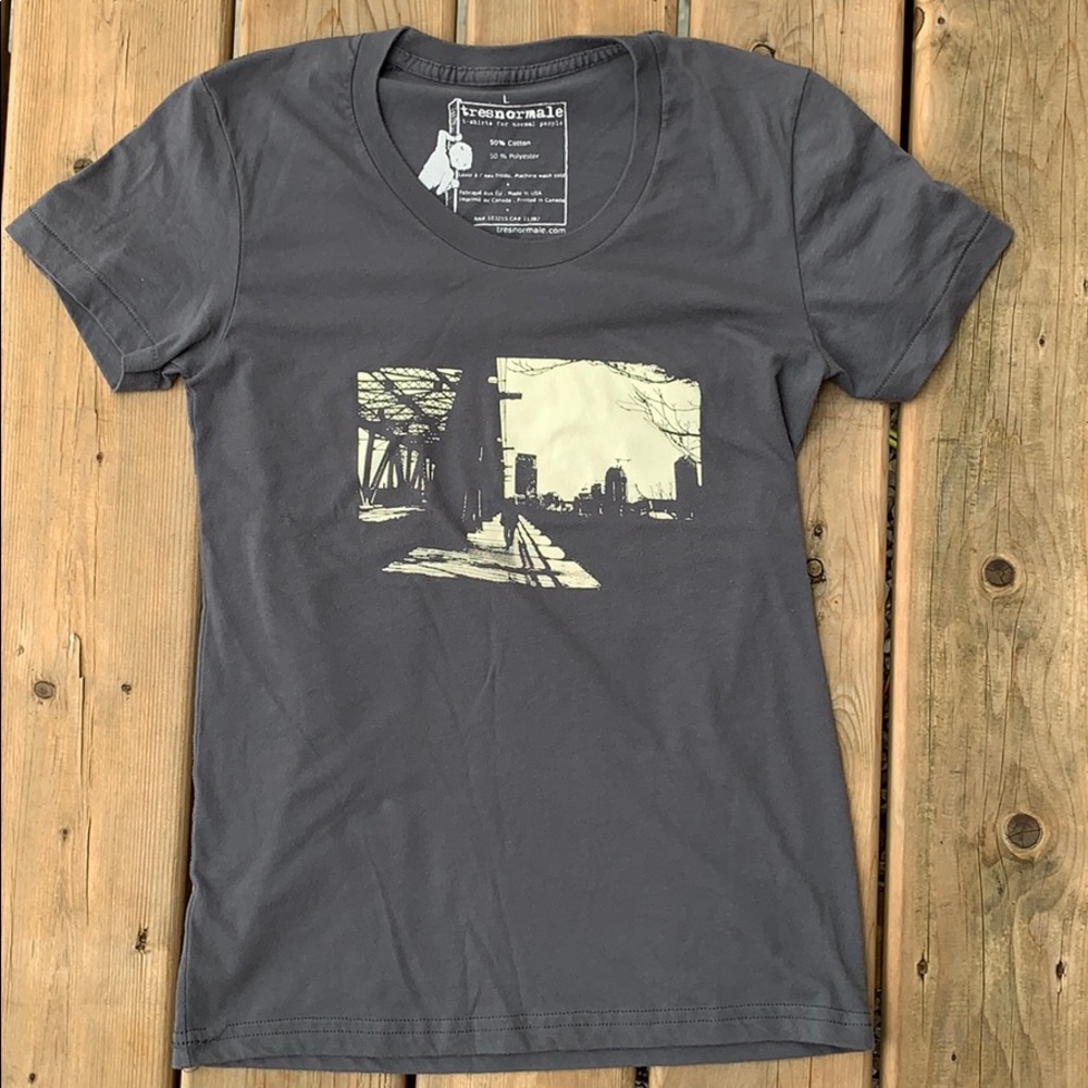 Tresnormale Grey Logo Tee